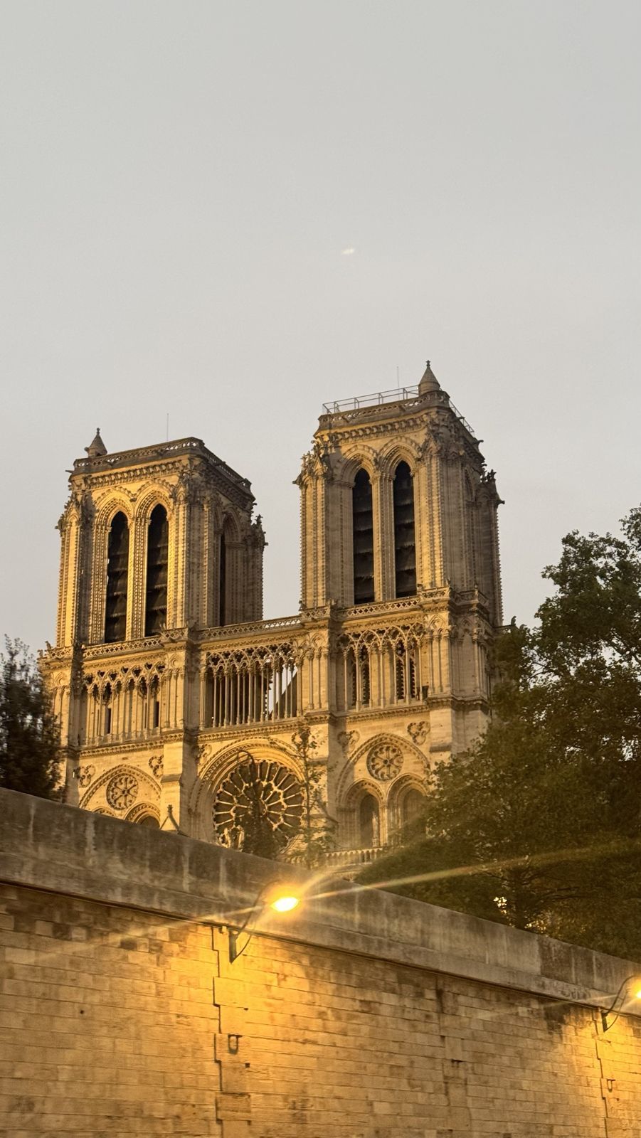 Paris, Notre-Dame, seara